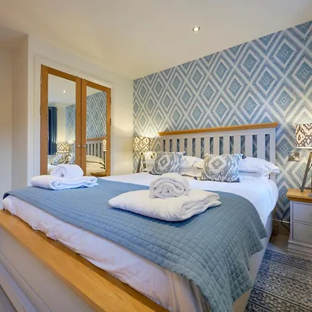 Riverside Park 2 アパート