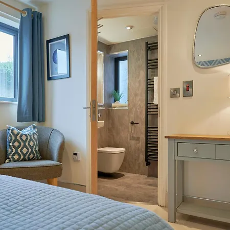 Апартаменты Riverside Park 2