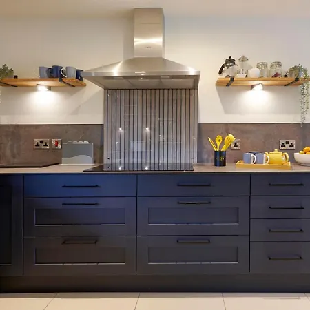 Riverside Park 2 アパート