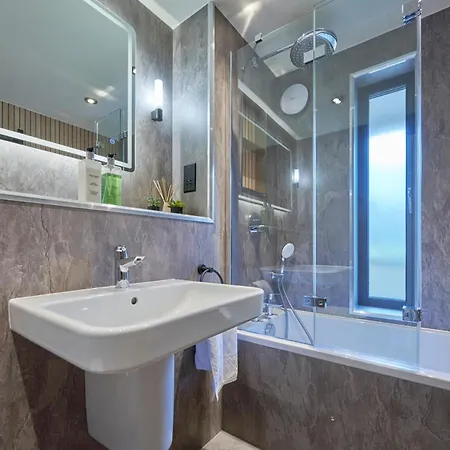 Апартаменты Riverside Park 2