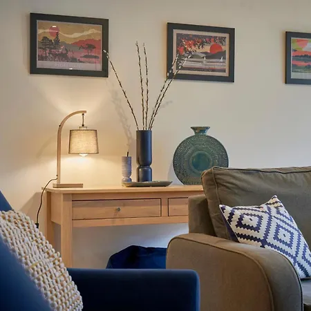 アパート Riverside Park 2 ケズィック