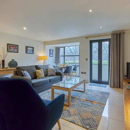 Riverside Park 2 Апартаменты *